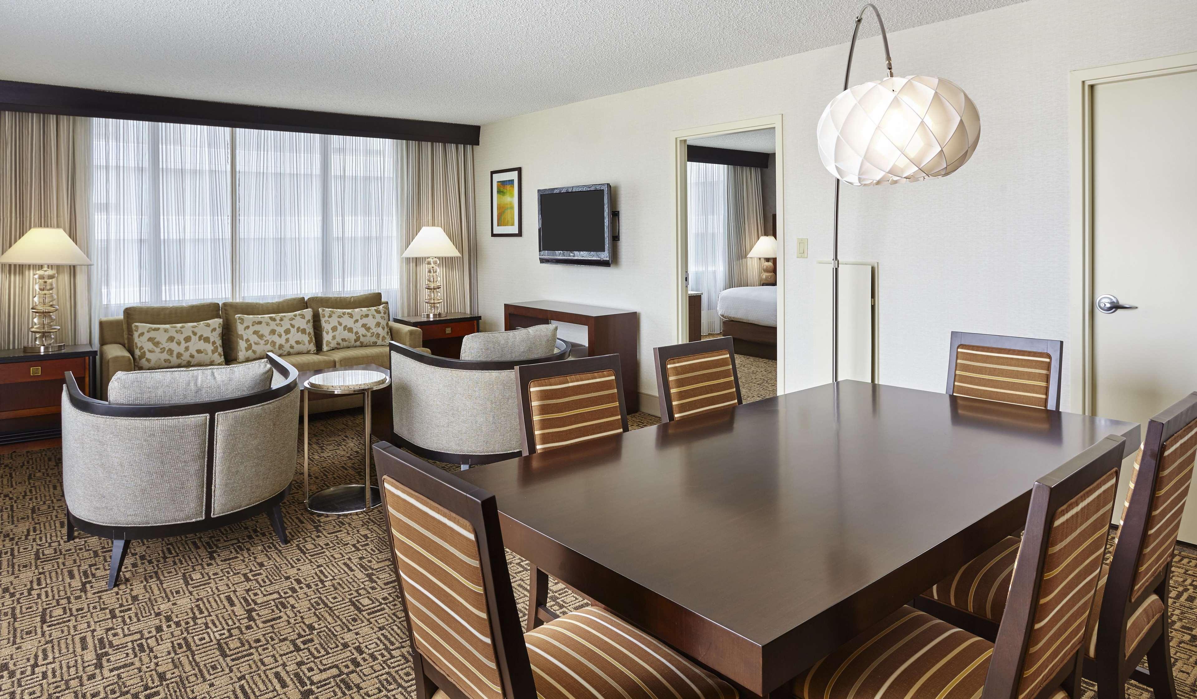 Doubletree By Hilton Washington Dc - Crystal City Arlington Exterior photo