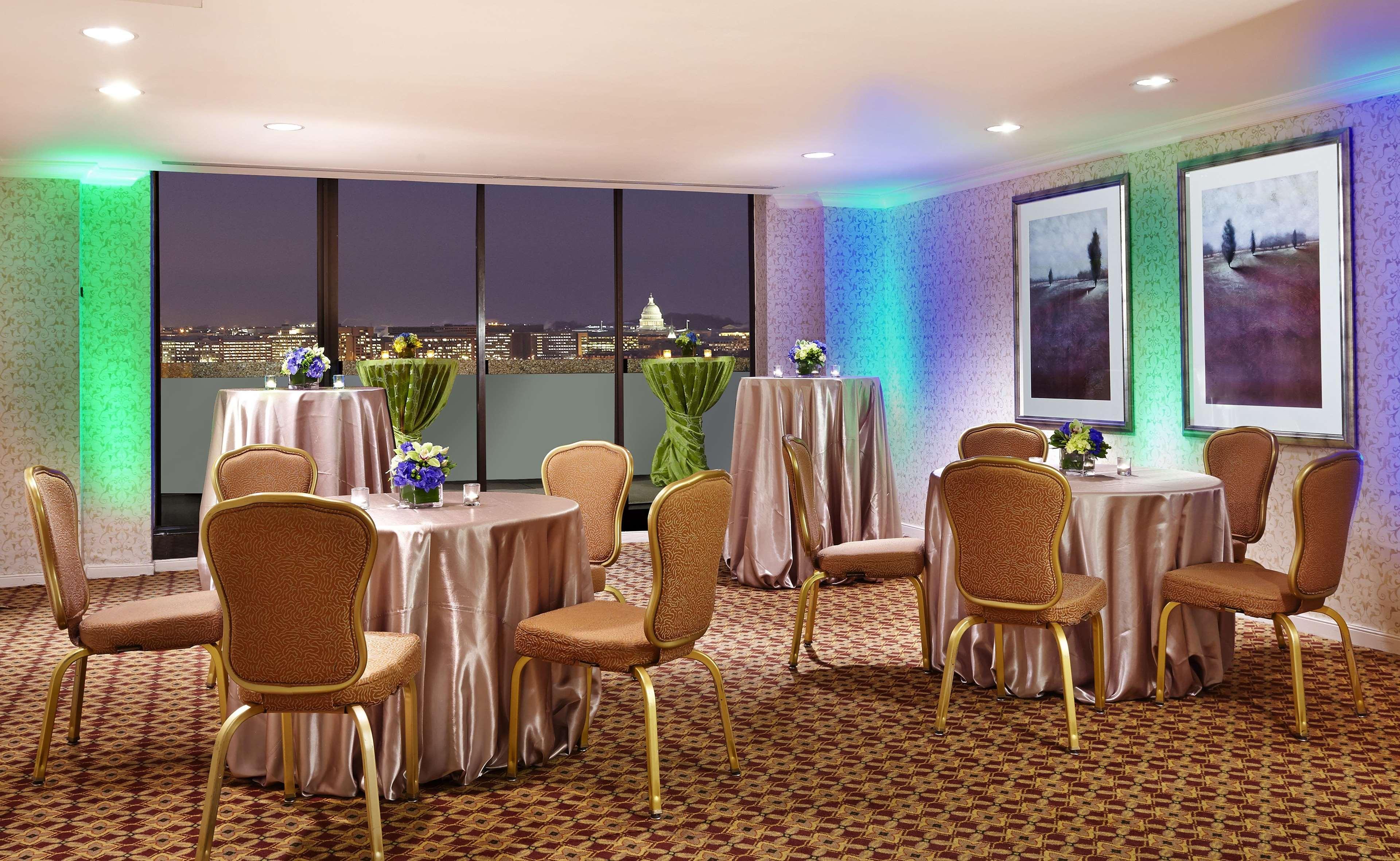 Doubletree By Hilton Washington Dc - Crystal City Arlington Exterior photo